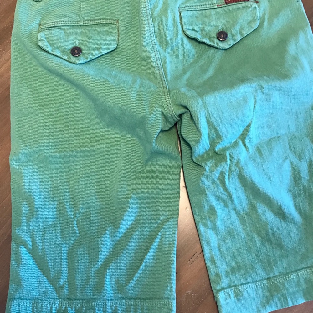 Shorts - Picture 2 of 4